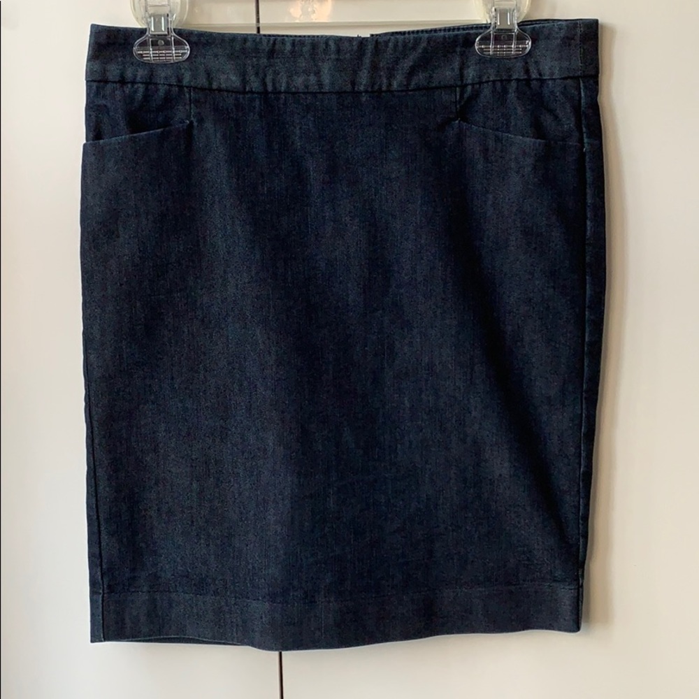 EXPRESS soft denim skirt with pockets